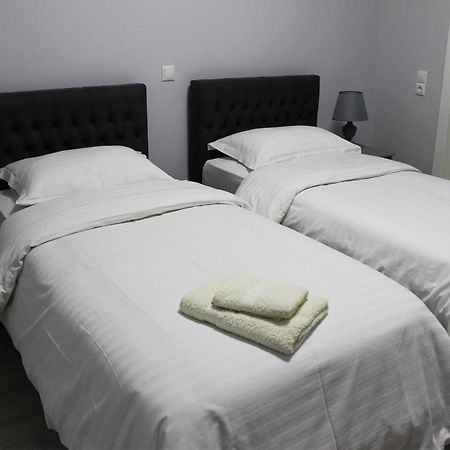 Korcasmilehotel Buitenkant foto